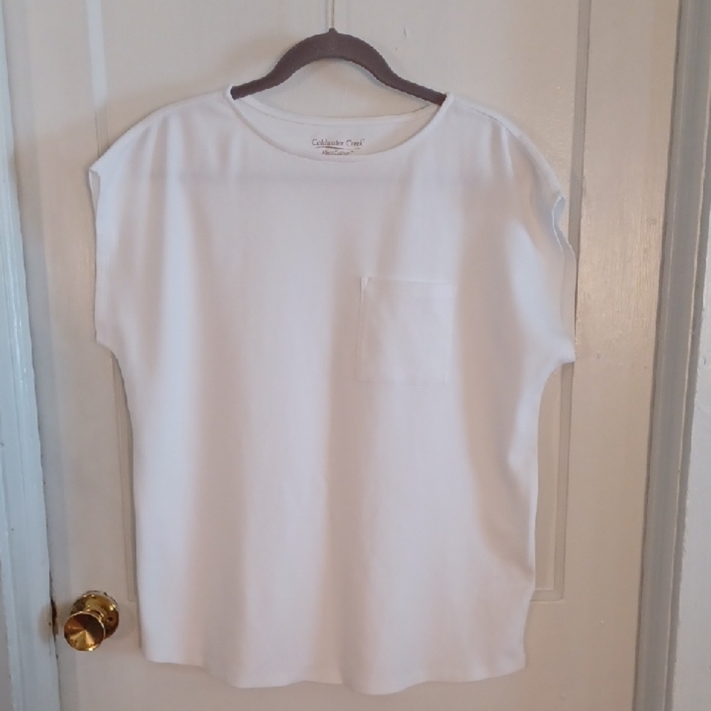 Coldwater Creek White Top with Pocket Size Medium New No Tag, 100% Cotton